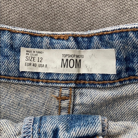 Top Shop Rose Embroidered Mom Short - Picture 3 of 5